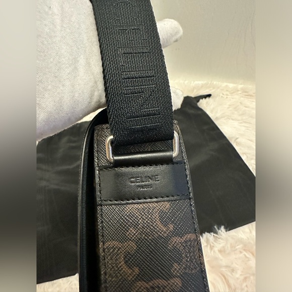 ✨Celine Paris Crossbody ✨ - Picture 10 of 15